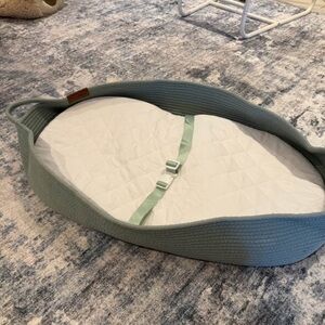 Baby changing basket & sheets